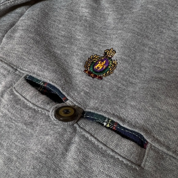 Vintage 90s Knights of The Roundtable Crest Embroidered Chest Pocket Sweatshirt - Picture 2 of 9